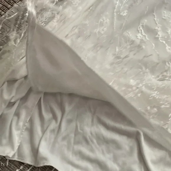WHITE Dress 👗 🌟NWOT 👰‍♂️